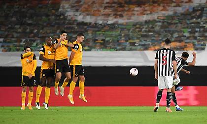 Ξέρανε τη Γουλβς η Νιούκαστλ