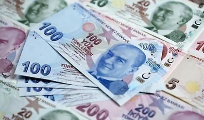 Τουρκία: Η λίρα υποχώρησε στο ιστορικό χαμηλό επίπεδο των 8 λιρών ανά δολάριο