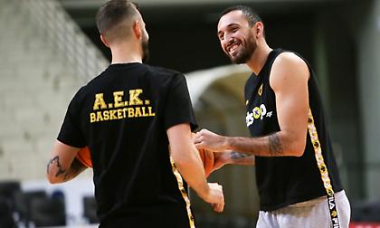 Ξεκίνησε την προετοιμασία για Λάρισα η ΑΕΚ