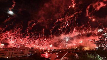 Απίθανο show με βεγγαλικά από οπαδούς στην Κροατία (video)