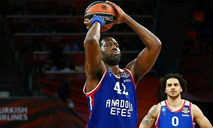 Ντάνστον: «Για αυτό αγαπάω τον Μπαρτζώκα, ο Σλούκας δεν είναι ίδιος παίκτης με τότε»