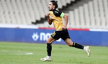 Σιμόες: «Ήθελα να παίξω με τη Λέστερ»