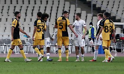 Τα σχόλια στον ΣΠΟΡ FM για την ήττα της ΑΕΚ από τη Λέστερ