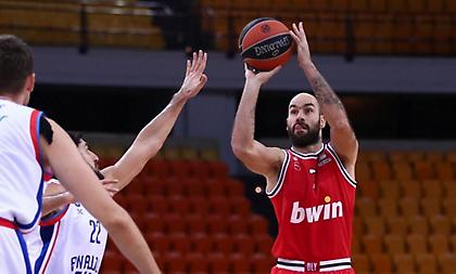 Ολυμπιακός-Εφές: Το απίθανό, μα εκπρόθεσμο, σουτ του Σπανούλη