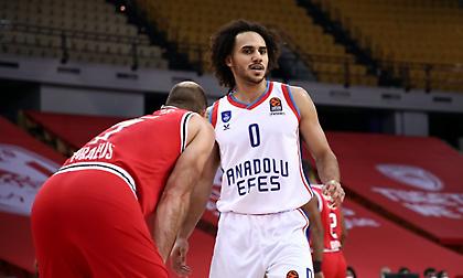 Λάρκιν: «Μεγάλη νίκη κόντρα σε μία καλή ομάδα»