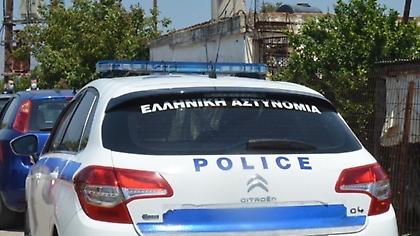 Παρίστανε τον υπάλληλο του ΕΟΔΥ και οδηγούσε αυτοκίνητο με φάρο!