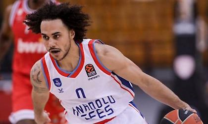 Σέιν Λάρκιν: Πρώτο του «θύμα» για φέτος ο Ολυμπιακός (videos)