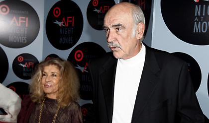 Συγκλονίζει η σύζυγος του Σον Κόνερι: Είχε άνοια, δεν ήταν ζωή γι’ αυτόν… Έφυγε όπως ήθελε