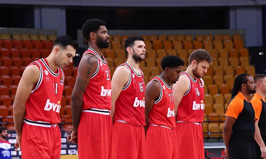 Ζέρβας: «Τώρα αρχίζει να μπαίνει το ''πρέπει'' στον Ολυμπιακό»