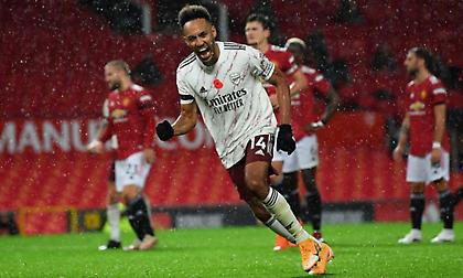 Αναγεννημένη Άρσεναλ, έσπασε την κατάρα στο «Ολντ Τράφορντ»