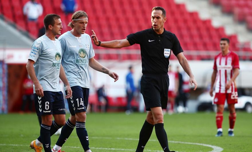 Νικολακόπουλος: «Ο κορυφαίος Έλληνας και ο κορυφαίος φοβισμένος διαιτητής»