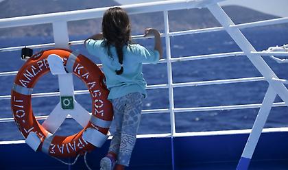 Παροχή έκπτωσης 50% για τις μετακινήσεις επιβατών και IX οχημάτων στη Σάμο