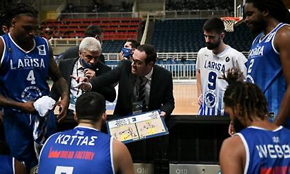 Με τρεις απουσίες η Λάρισα