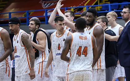 Έφυγε για Κανάρια Νησιά με δεκάδα και εφήβους ο Προμηθέας