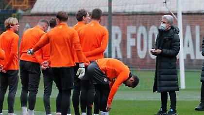 Κάστρο: «Προβλήματα σε καρδιά και πνεύμονες οι θετικοί της Σαχτάρ»