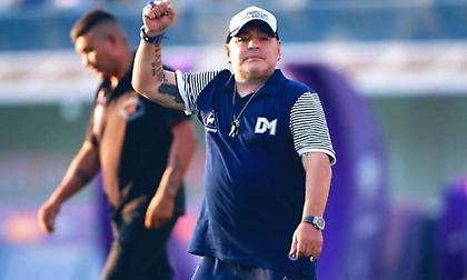 Επειγόντως υποβάλλεται σε επέμβαση στον εγκέφαλο ο Μαραντόνα