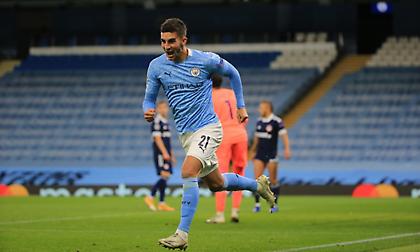 Με γκολ του Τόρες προηγήθηκε η Σίτι κόντρα στον Ολυμπιακό (video)