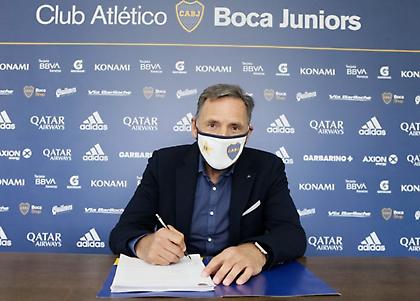 Και το 2021 στον πάγκο της Μπόκα ο Ρούσο