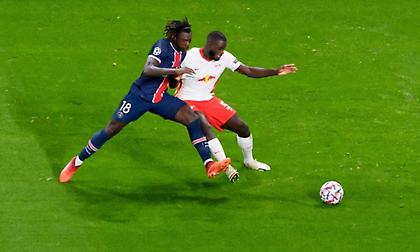 Χάνει τον Ουπαμεκανό για δύο εβδομάδες η Λειψία