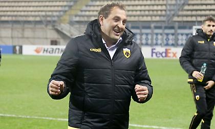 Κολονέλο: «Αφιερώνουμε τη νίκη σε Καρέρα και Μπακάκη»