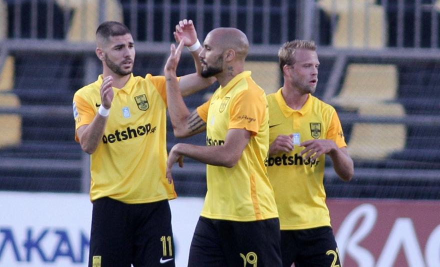 Υπολογίζει Μπεναλουάν-Σίλβα για ΑΕΚ ο Μάντζιος