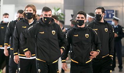 Επιβεβαίωσε τα κρούσματα η ΑΕΚ: Θετικοί οι Μάνταλος, Σβάρνας, Σάκχοφ, Χνιντ