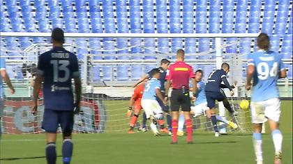 Τράνταξε το δοκάρι ο Κριστιάνο (video)