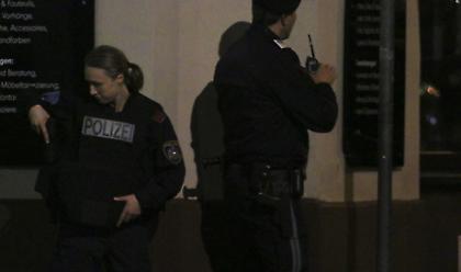 Επίθεση στη Βιέννη: Δύο άνδρες που συνελήφθησαν στην Ελβετία, είχαν επισκεφθεί τον δράστη