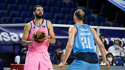 Άνετα η «Μπάρτσα» την Εστουδιάντες, άποντος ο Καλάθης