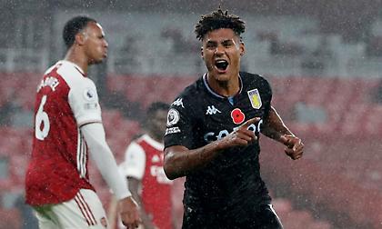 Τριάρα από τη Βίλα στην Άρσεναλ και λίγα ήταν!