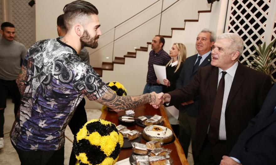 Τσακίρης: «Καλύτερα τα μαντάτα σε επίπεδο προθέσεων ΑΕΚ και Λιβάγια»