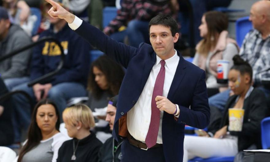 Θάντερ: Νέος προπονητής ο Μαρκ Νταϊνό