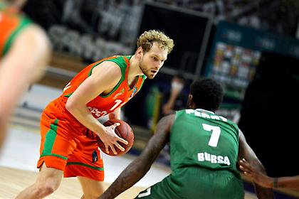 Νίκες για Ναντέρ και Τσεντεβίτα στον όμιλο του Προμηθέα