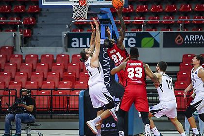 Με τρελό buzzer-beater του Ένις «σώθηκε» η Σαραγόσα (video)