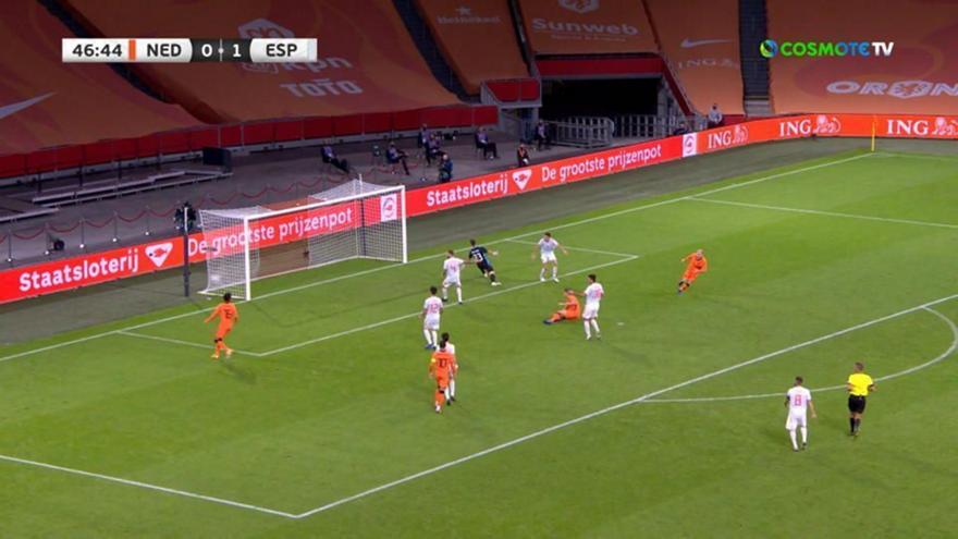 Ολλανδία-Ισπανία: Το 1-1 από τον Φαν ντε Μπεκ (video)