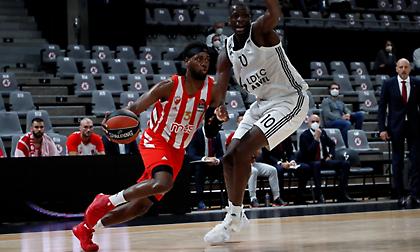 Με μαγικούς Λόιντ και Γουόλντεν πέρασε από τη Γαλλία ο Ερυθρός Αστέρας