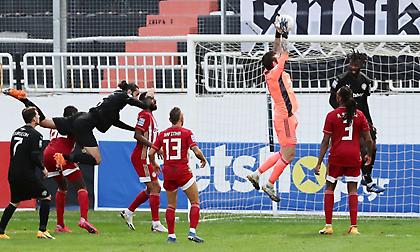 Σα: Εκεί φαίνεται ο γκολκίπερ κλάσης, όχι στην εντυπωσιακή επέμβαση…