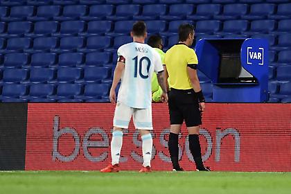 Ακύρωσαν γκολ του Μέσι για φάουλ… 25’’ νωρίτερα (video)