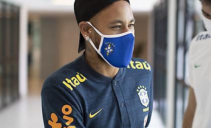 «Κόπηκε» από τη Βραζιλία και επιστρέφει Παρίσι ο Νεϊμάρ