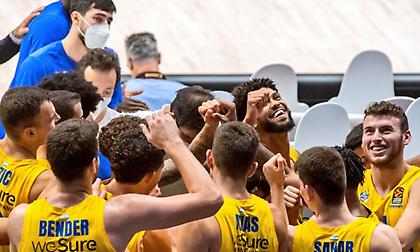 Σφαιρόπουλος: «Καλύτερος από ό,τι έχει δείξει ως τώρα ο Μπέντερ»