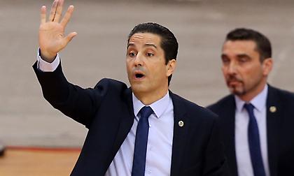 Σφαιρόπουλος: «Πίεση έχουν οι άνθρωποι με συγγενείς στην εντατική λόγω του ιού»