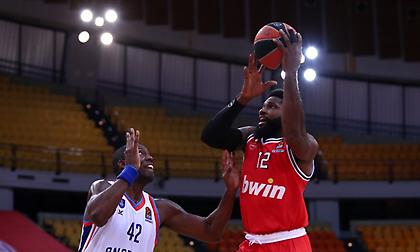 Ο Χασάν Μάρτιν στο… μικροσκόπιο (video)