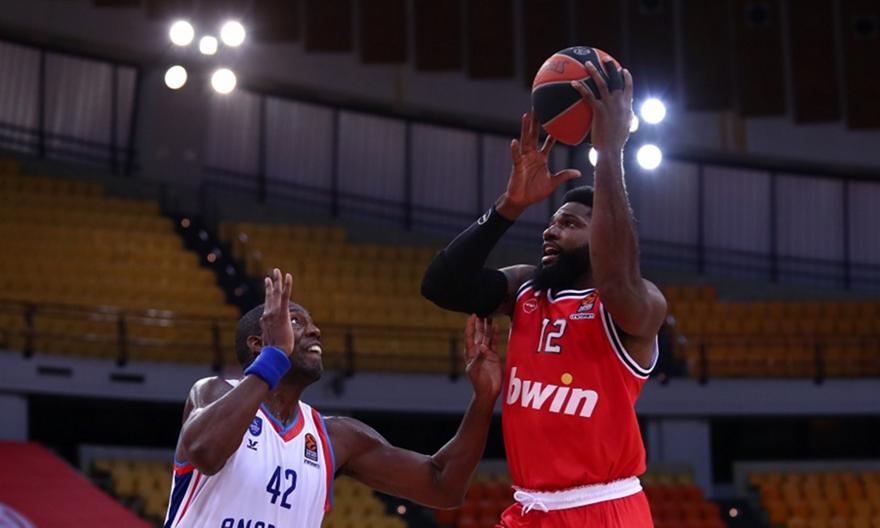 Ο Χασάν Μάρτιν στο… μικροσκόπιο (video)