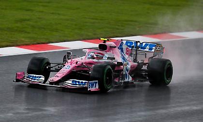 «Χόρευε» στην βροχή ο Στρολ!