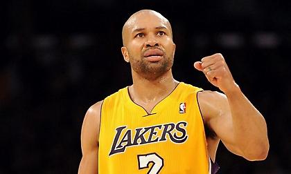 Ντέρεκ Φίσερ: «Ο Κόμπι ήταν η έμπνευση για τον τίτλο των Λέικερς, το έκαναν με σεβάσμιο τρόπο»