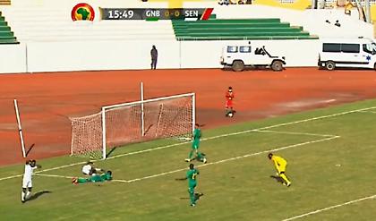 Ο Μανέ το... έχασε σε άδεια εστία (video)