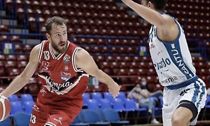 «Καθάρισε» την Καντού η Αρμάνι