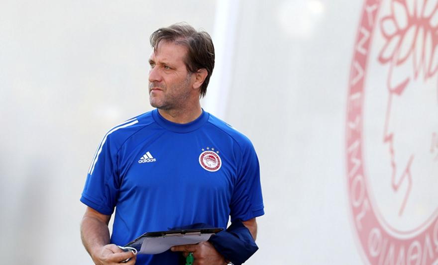 Σταματέλος: «Γι’ αυτό κοιτάζει για αριστερό μπακ ο Ολυμπιακός»