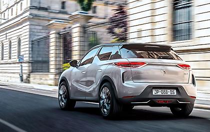 Tα ηλεκτρικά αυτοκίνητα μας κλείνουν το μάτι