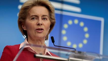 Φον ντερ Λάιεν: Από την Τρίτη η Ελλάδα θα έχει πρόσβαση σε 2 δισ. ευρώ από τον μηχανισμό SURE